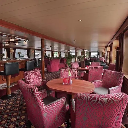 Hotel na wodzie Fairtours Hotelschiff Rembrandt Van Rijn Düsseldorf