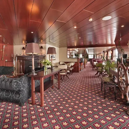 Fairtours Hotelschiff Rembrandt Van Rijn Hotel na wodzie
