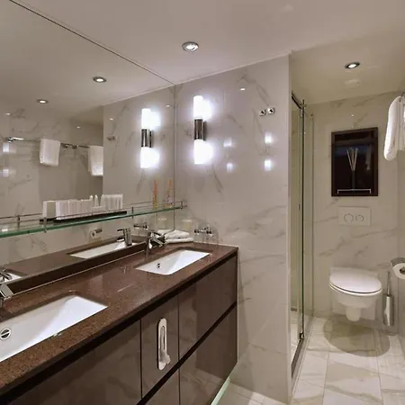 Hotel na wodzie Fairtours Hotelschiff Rembrandt Van Rijn *