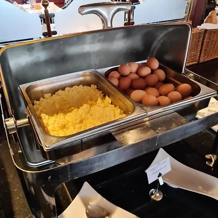 Fairtours Hotelschiff Rembrandt Van Rijn Botel *