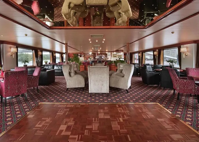 Botel Fairtours Hotelschiff Rembrandt Van Rijn