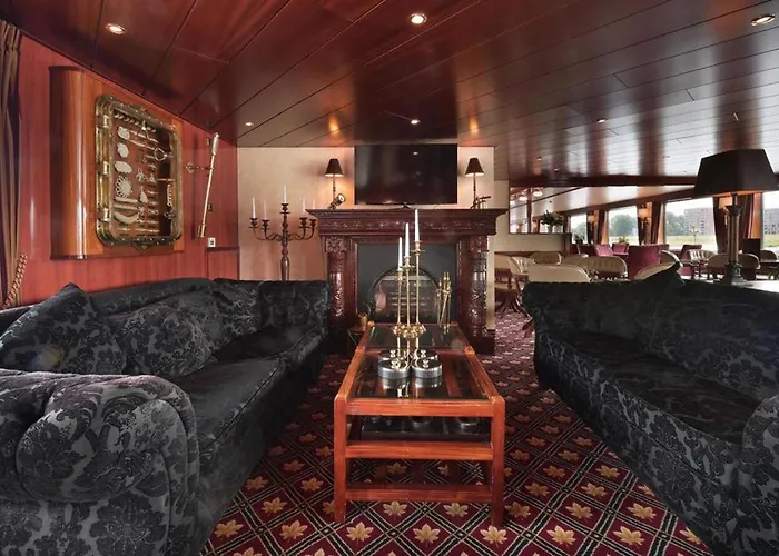 Fairtours Hotelschiff Rembrandt Van Rijn Hotel na wodzie *