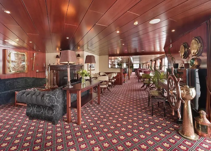 Fairtours Hotelschiff Rembrandt Van Rijn Botel