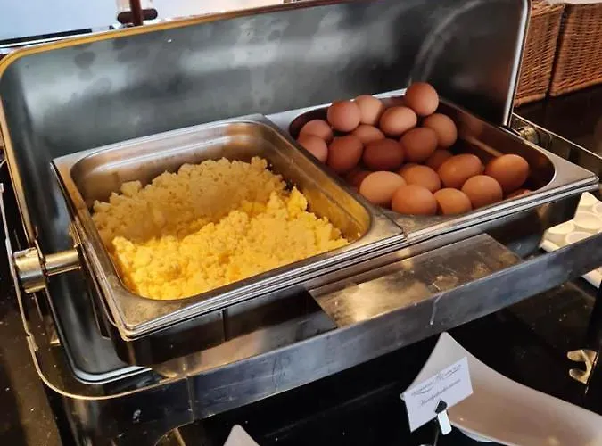 Fairtours Hotelschiff Rembrandt Van Rijn Hotel na wodzie *