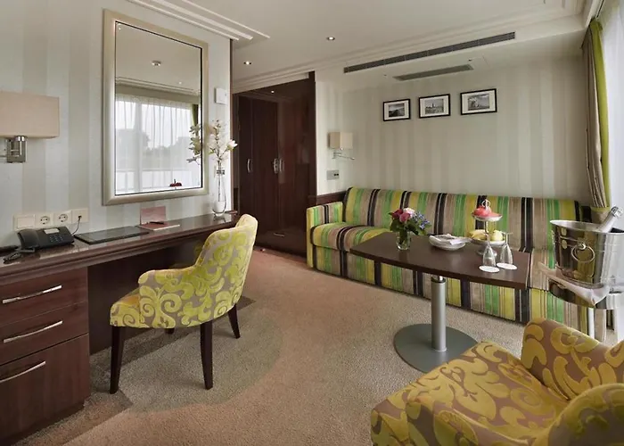 Fairtours Hotelschiff Rembrandt Van Rijn